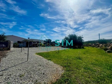 Moradia T3 para Venda em Santa Catarina da Fonte do Bispo