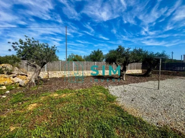 Moradia T3 para Venda em Santa Catarina da Fonte do Bispo