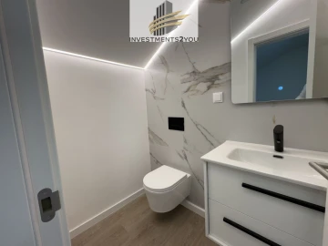 Moradia T4 para Venda em Corroios