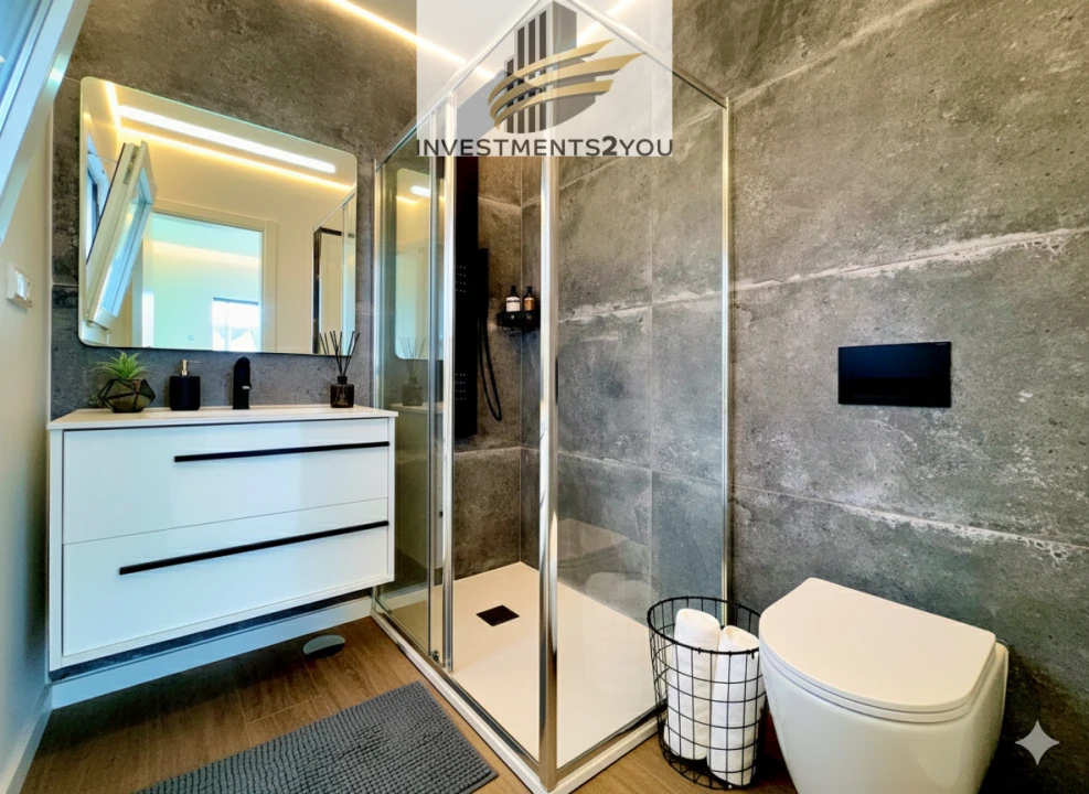 Moradia T4 para Venda em Corroios Foto 8