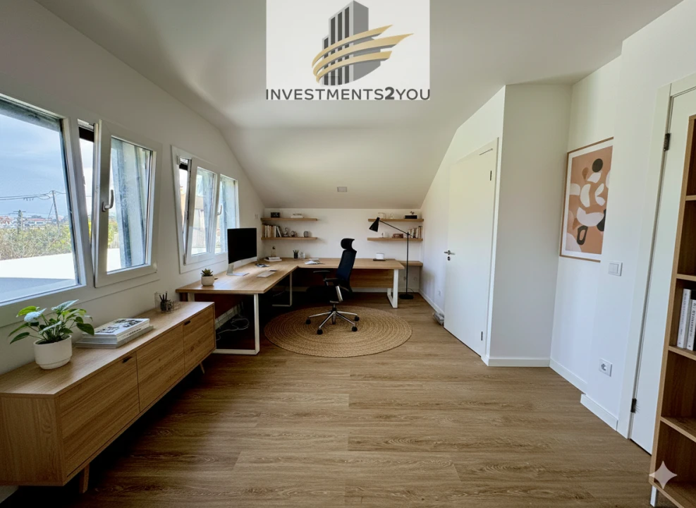 Moradia T4 para Venda em Corroios Foto 2