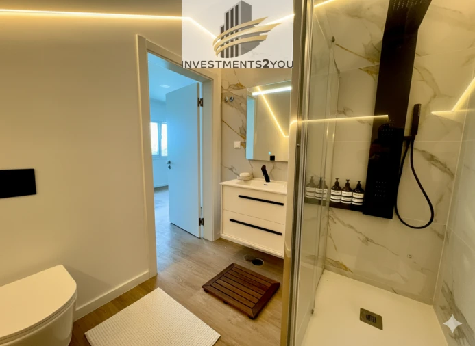 Moradia T4 para Venda em Corroios Foto 18