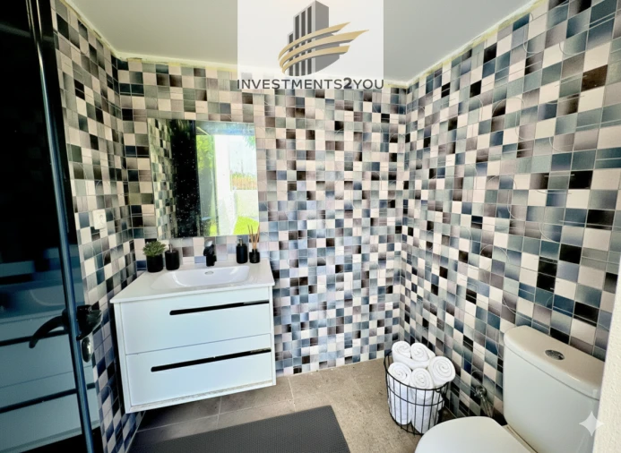 Moradia T4 para Venda em Corroios Foto 3