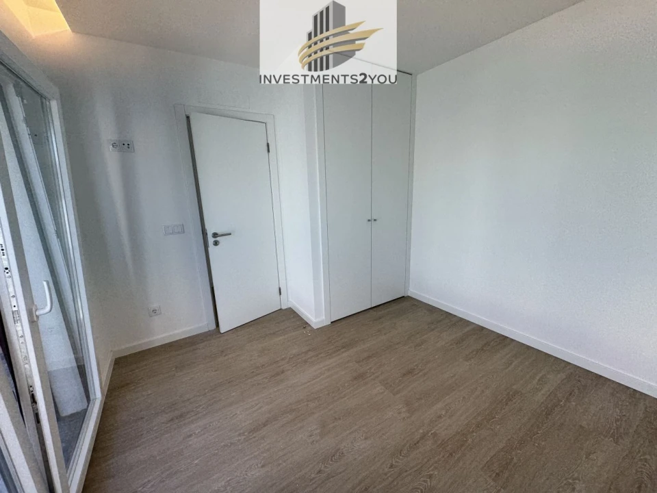 Moradia T4 para Venda em Corroios Foto 25