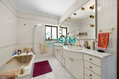 Moradia T5 para Venda em Sesimbra (Castelo)