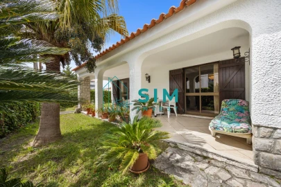 Moradia T5 para Venda em Sesimbra (Castelo)