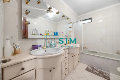 Moradia T5 para Venda em Sesimbra (Castelo)