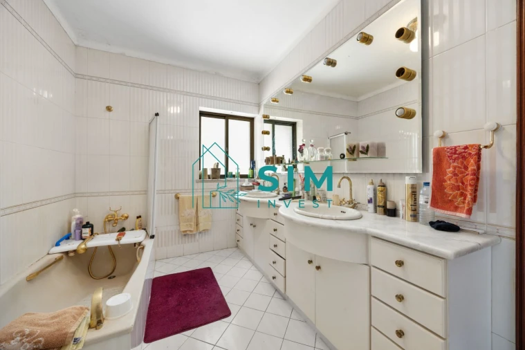 Moradia T5 para Venda em Sesimbra (Castelo) Foto 14