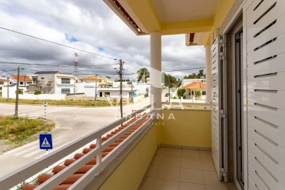 Moradia T4 para Venda em Corroios