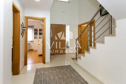 Moradia T4 para Venda em Corroios