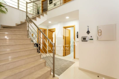 Moradia T4 para Venda em Corroios