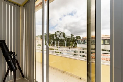 Moradia T4 para Venda em Corroios