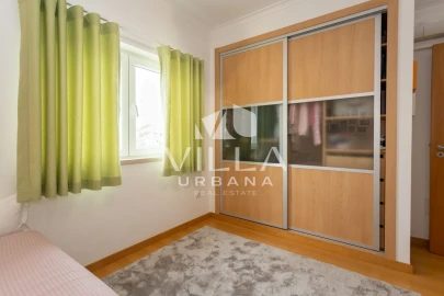 Moradia T4 para Venda em Corroios