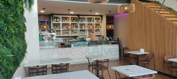 Negócio para Cedência de Quotas em Canidelo