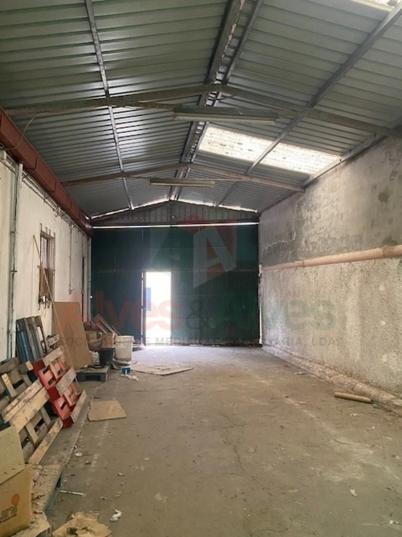 Armazém para Venda em Castêlo da Maia Foto 6