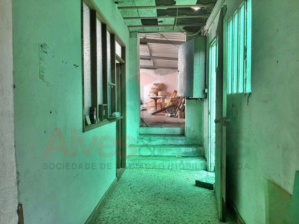 Armazém para Venda em Castêlo da Maia Foto 8