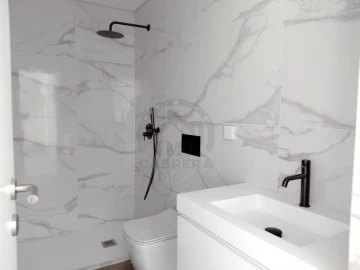Apartamento T2 para Venda em São Martinho