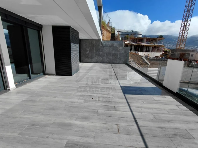 Apartamento T2 para Venda em São Martinho Foto 2