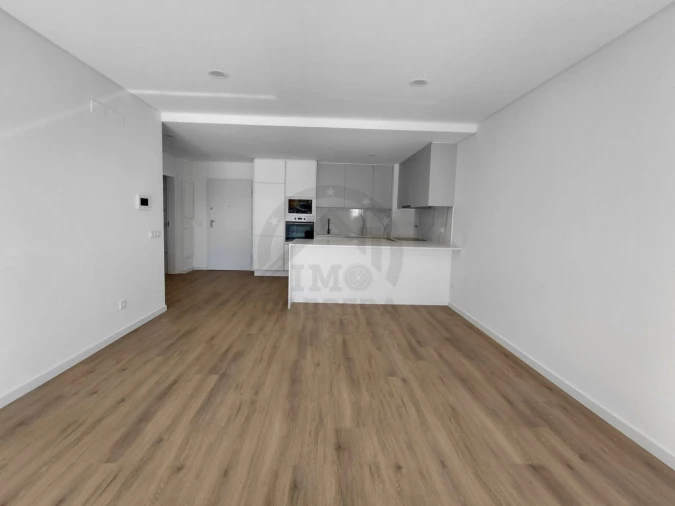 Apartamento T2 para Venda em São Martinho Foto 5