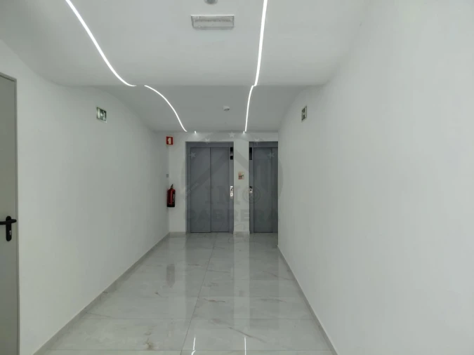 Apartamento T2 para Venda em São Martinho Foto 18