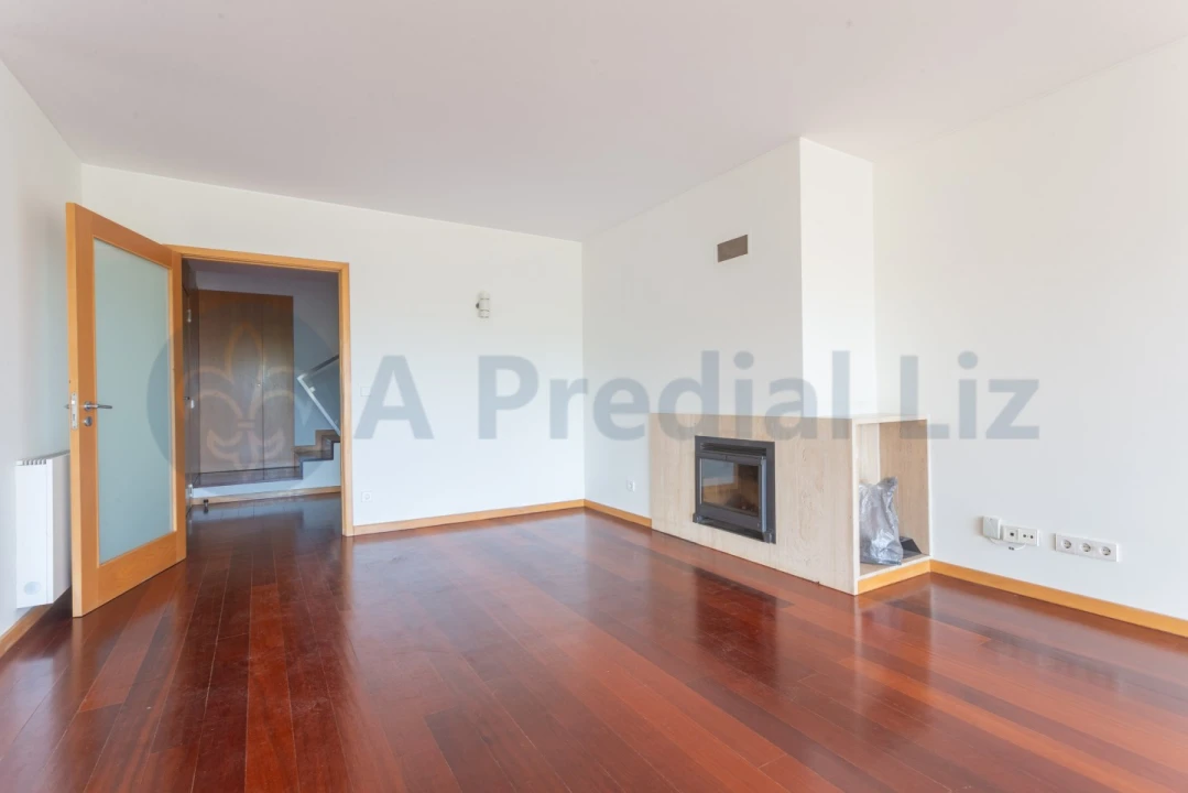Apartamento T3 para Venda em Lordelo do Ouro e Massarelos Foto 4