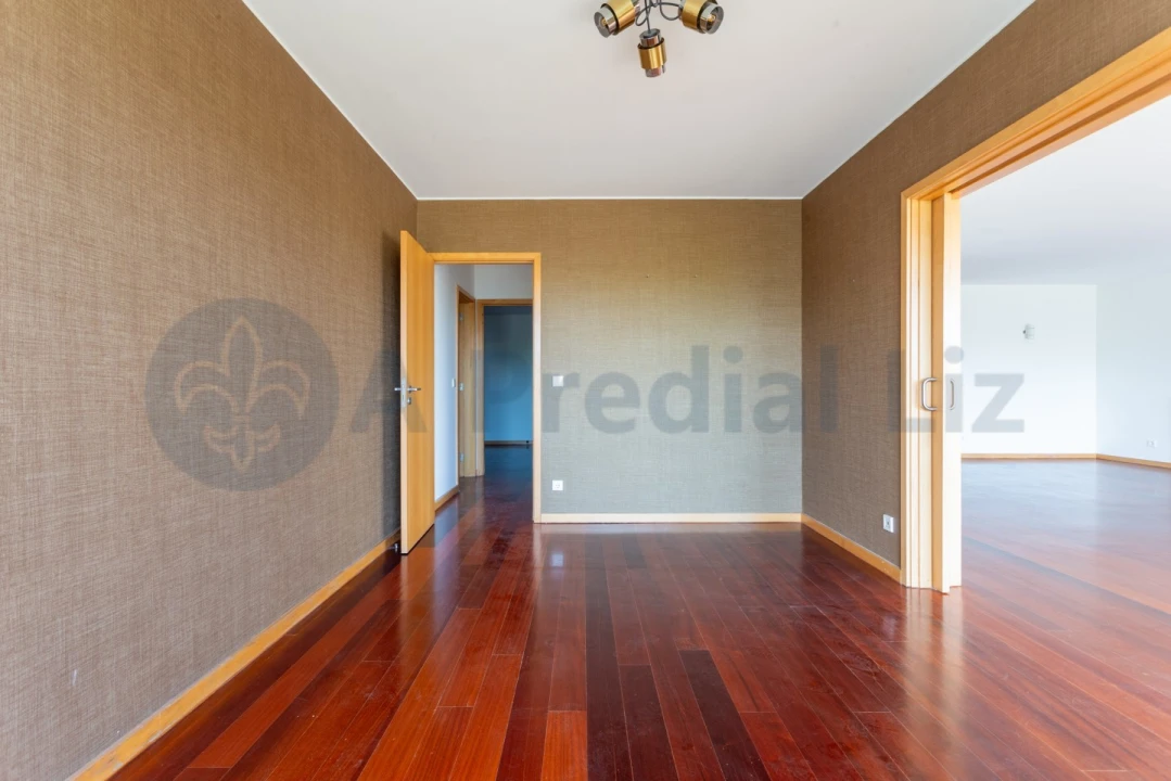 Apartamento T3 para Venda em Lordelo do Ouro e Massarelos Foto 6