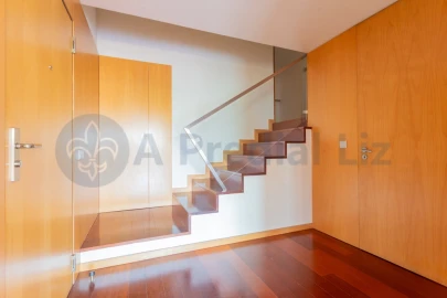 Apartamento T3 para Venda em Lordelo do Ouro e Massarelos