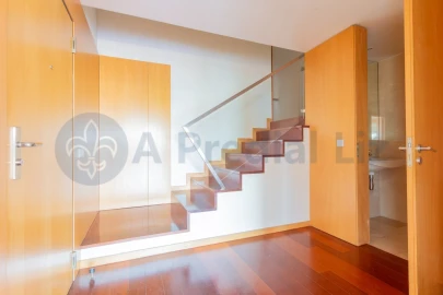 Apartamento T3 para Venda em Lordelo do Ouro e Massarelos