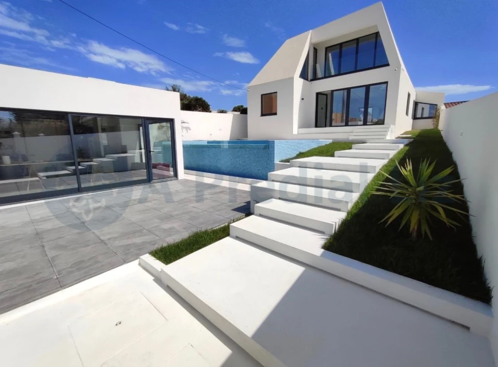 Moradia T3 para Venda em Gulpilhares e Valadares Foto 1