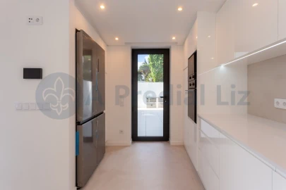 Moradia T3 para Venda em Gulpilhares e Valadares