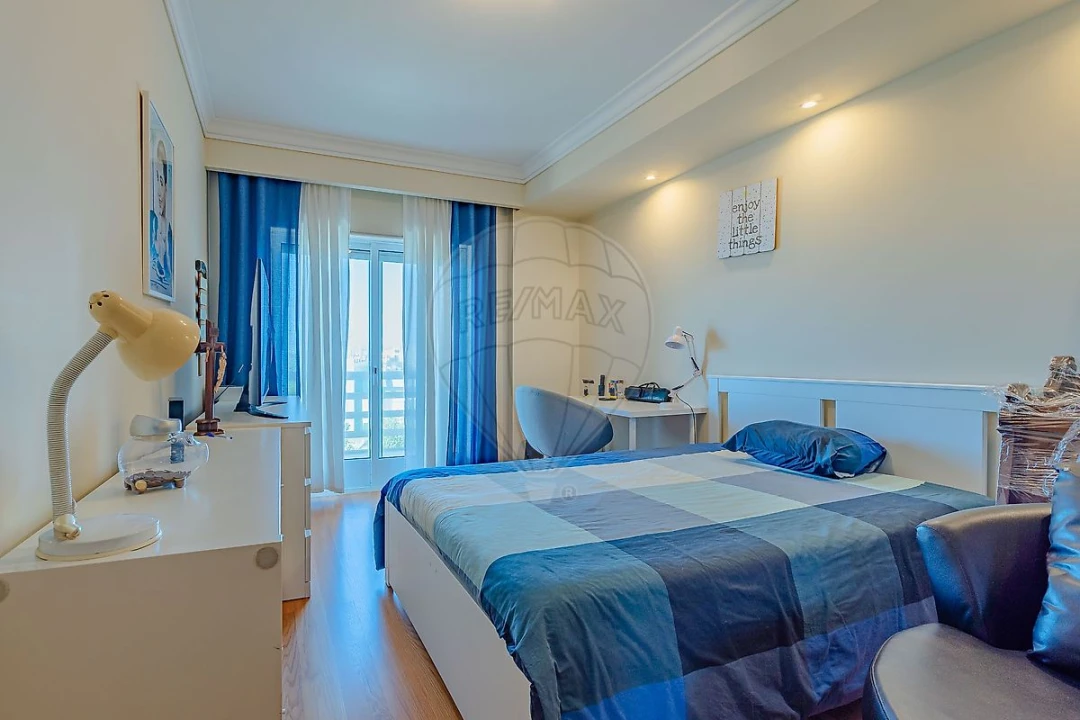 Apartamento T4 para Venda em Madalena Foto 34