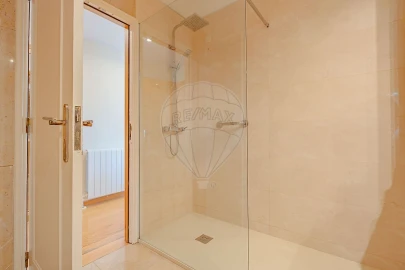 Apartamento T4 para Venda em Madalena