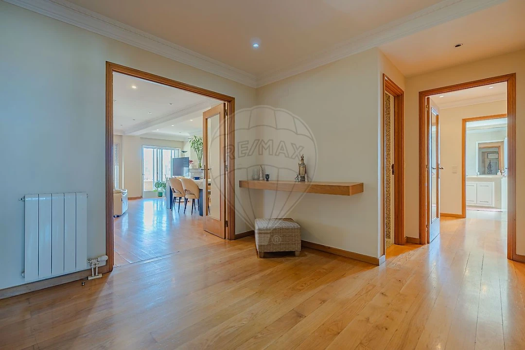 Apartamento T4 para Venda em Madalena Foto 36