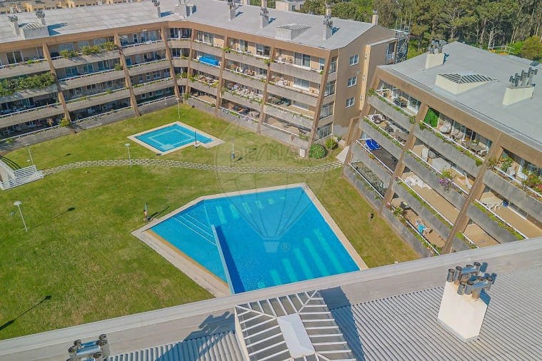 Apartamento T4 para Venda em Madalena Foto 48