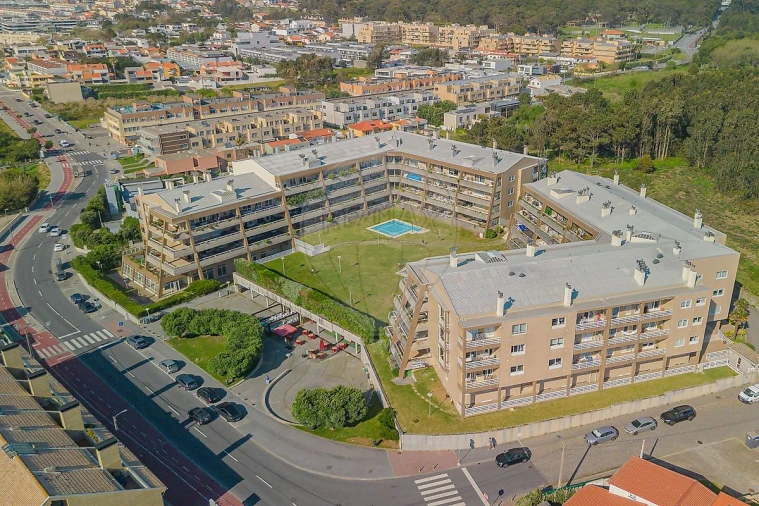 Apartamento T4 para Venda em Madalena Foto 46