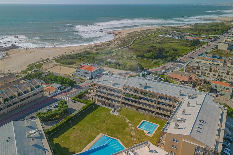 Apartamento T4 para Venda em Madalena Foto 43
