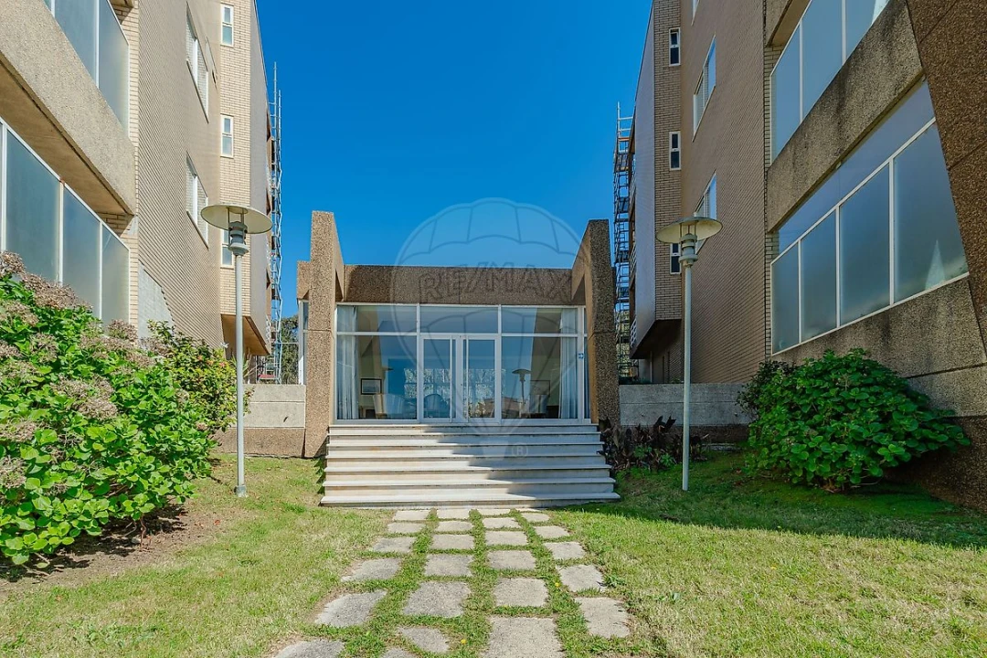 Apartamento T4 para Venda em Madalena Foto 42