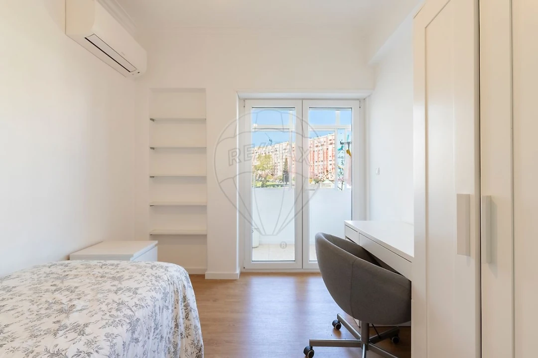 Apartamento T4 para Venda em Beato Foto 25