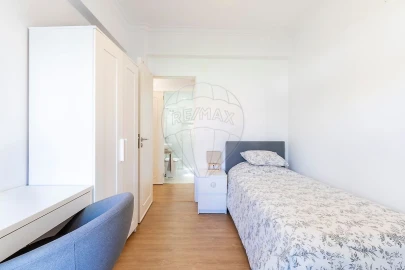 Apartamento T4 para Venda em Beato