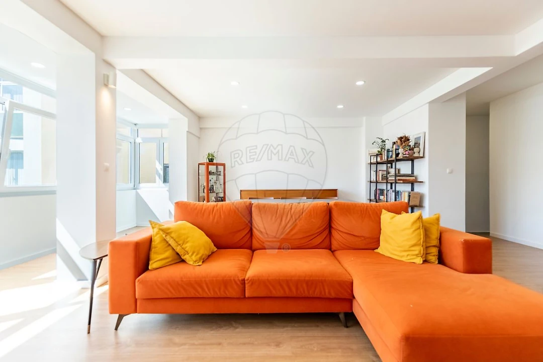 Apartamento T4 para Venda em Beato Foto 4