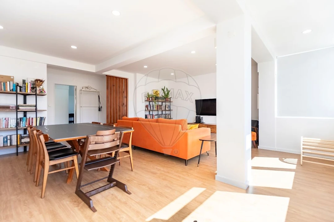 Apartamento T4 para Venda em Beato Foto 6