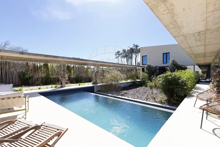 Moradia T4 para Venda em Silveira Foto 29