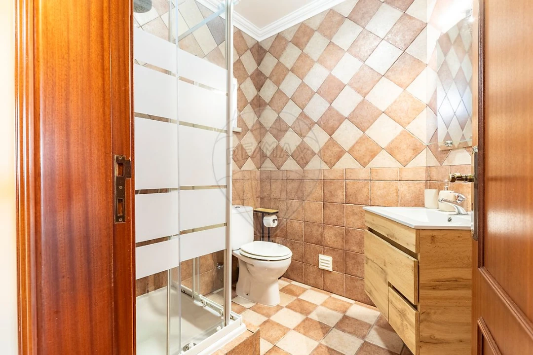 Moradia T3 para Venda em Lourinhã e Atalaia Foto 9