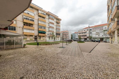 Apartamento T2 para Arrendamento em Alverca do Ribatejo e Sobralinho