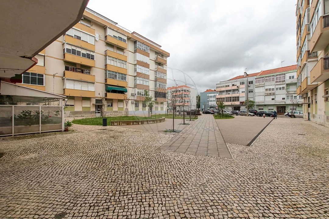 Apartamento T2 para Arrendamento em Alverca do Ribatejo e Sobralinho Foto 5