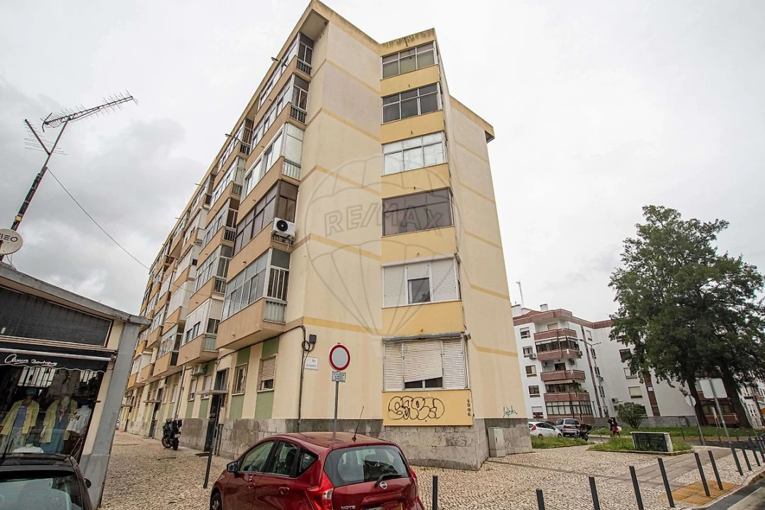 Apartamento T2 para Arrendamento em Alverca do Ribatejo e Sobralinho Foto 3