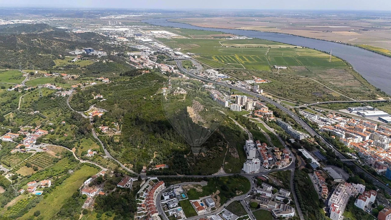 Terreno para Venda em Vila Franca de Xira Foto 18