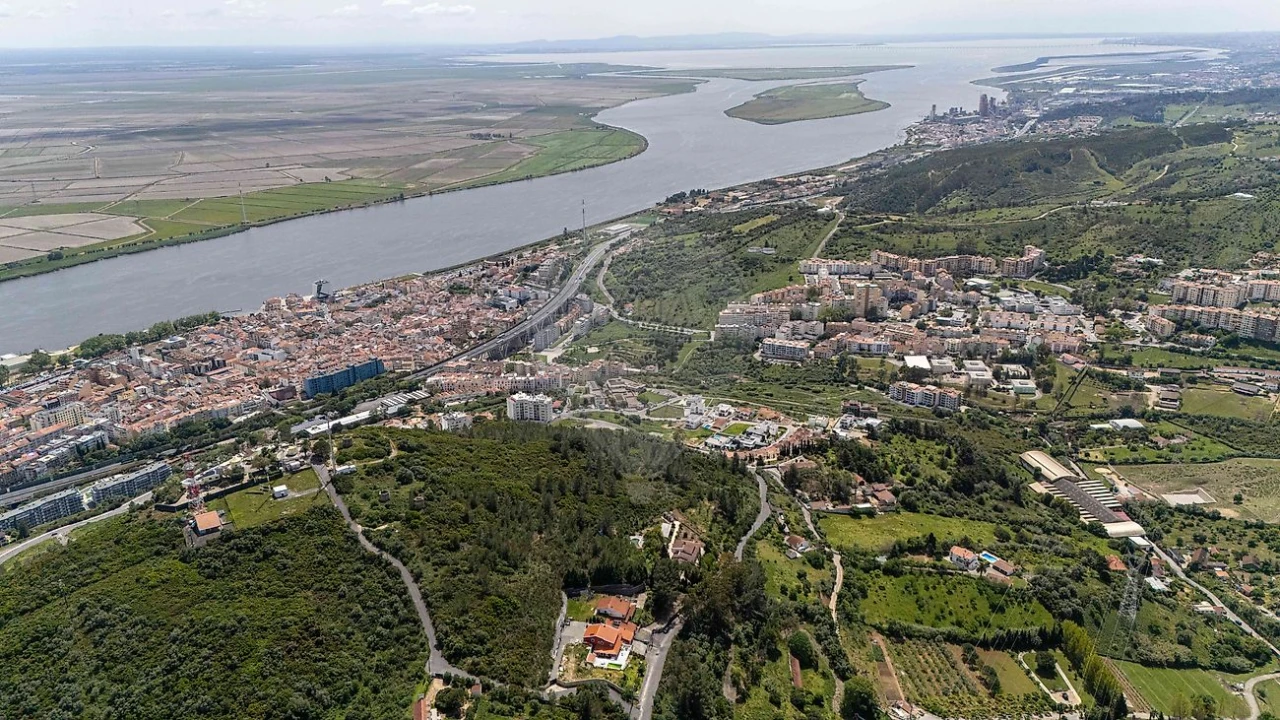 Terreno para Venda em Vila Franca de Xira Foto 12