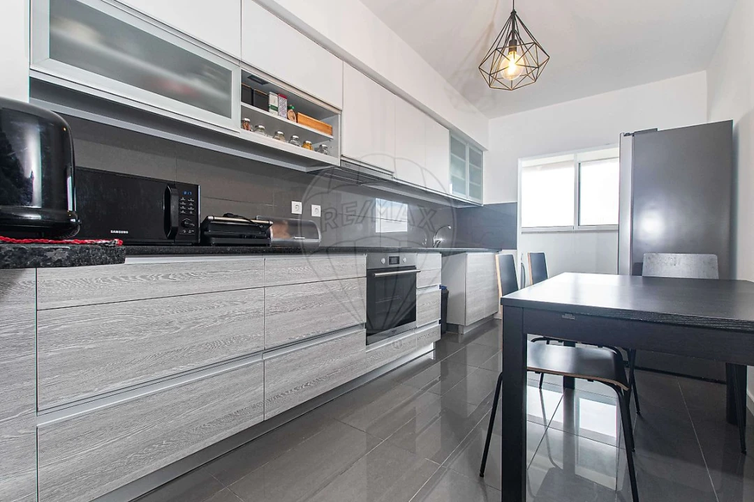Apartamento T3 para Venda em Leiria, Pousos, Barreira e Cortes Foto 2
