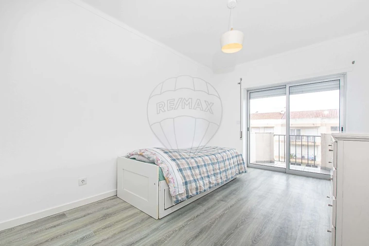 Apartamento T3 para Venda em Leiria, Pousos, Barreira e Cortes Foto 17